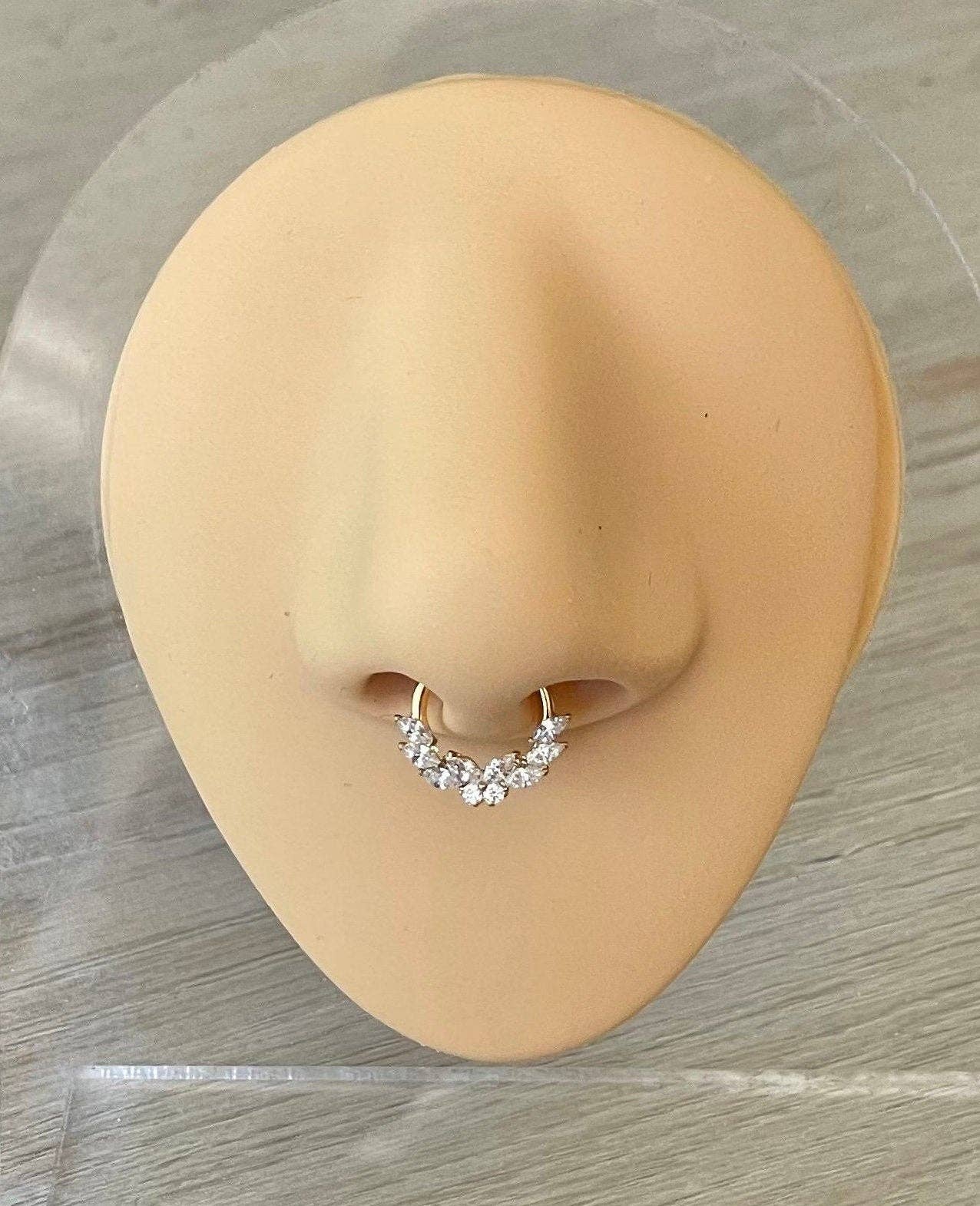 Elara Body Jewelry - Vente Boucles d'oreille uniques - Anneau septum papillon en argent (16 g | 8 mm ou 10 mm | acier chirurgical | doré ou argenté)0