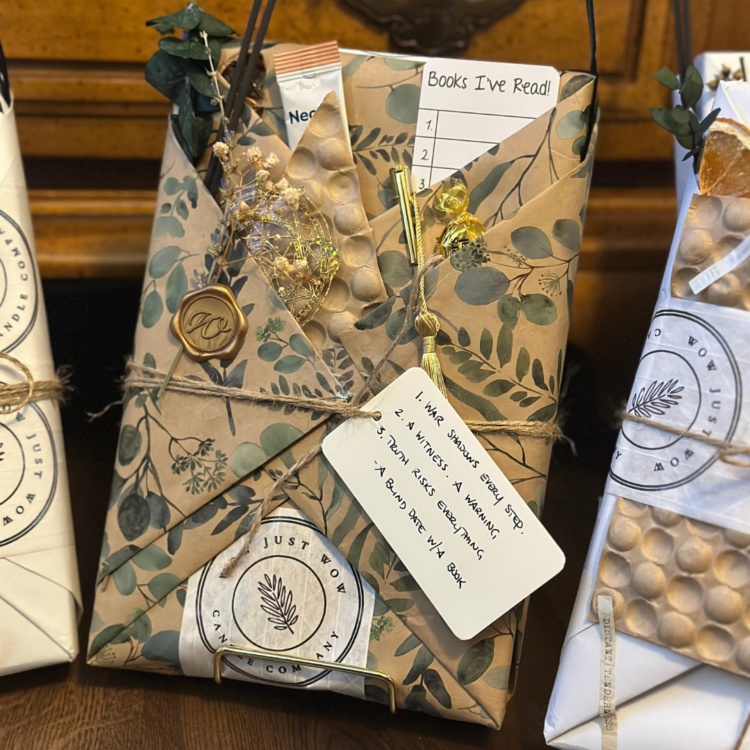 Wow Just Wow Candle Co - Vendita all'ingrosso Catalogo - Appuntamento al buio con un libro include nuovi romanzi e dolcetti.4