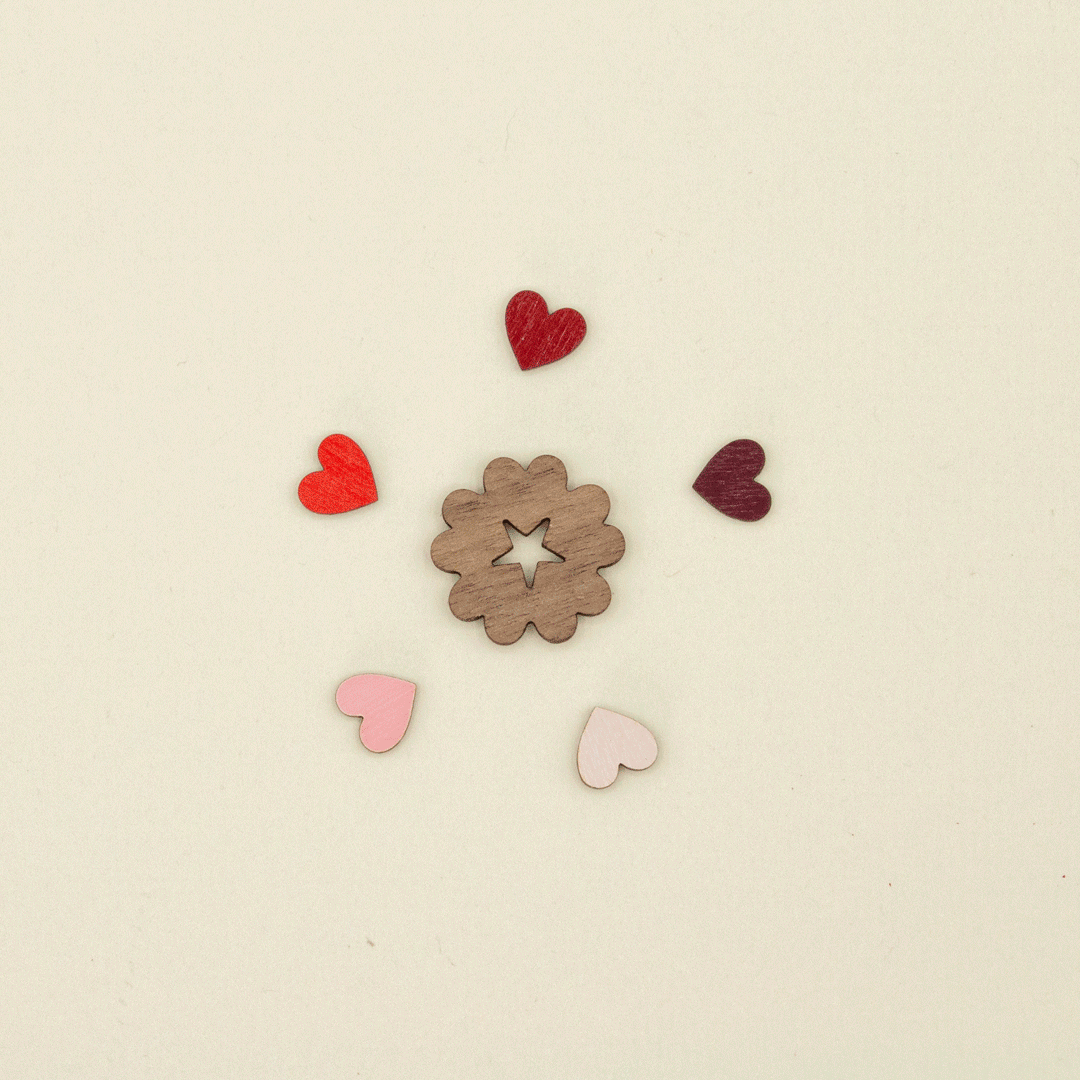 Materia Rica ☀️ - Wholesale Dangle Earrings - Queen of Hearts Earrings3