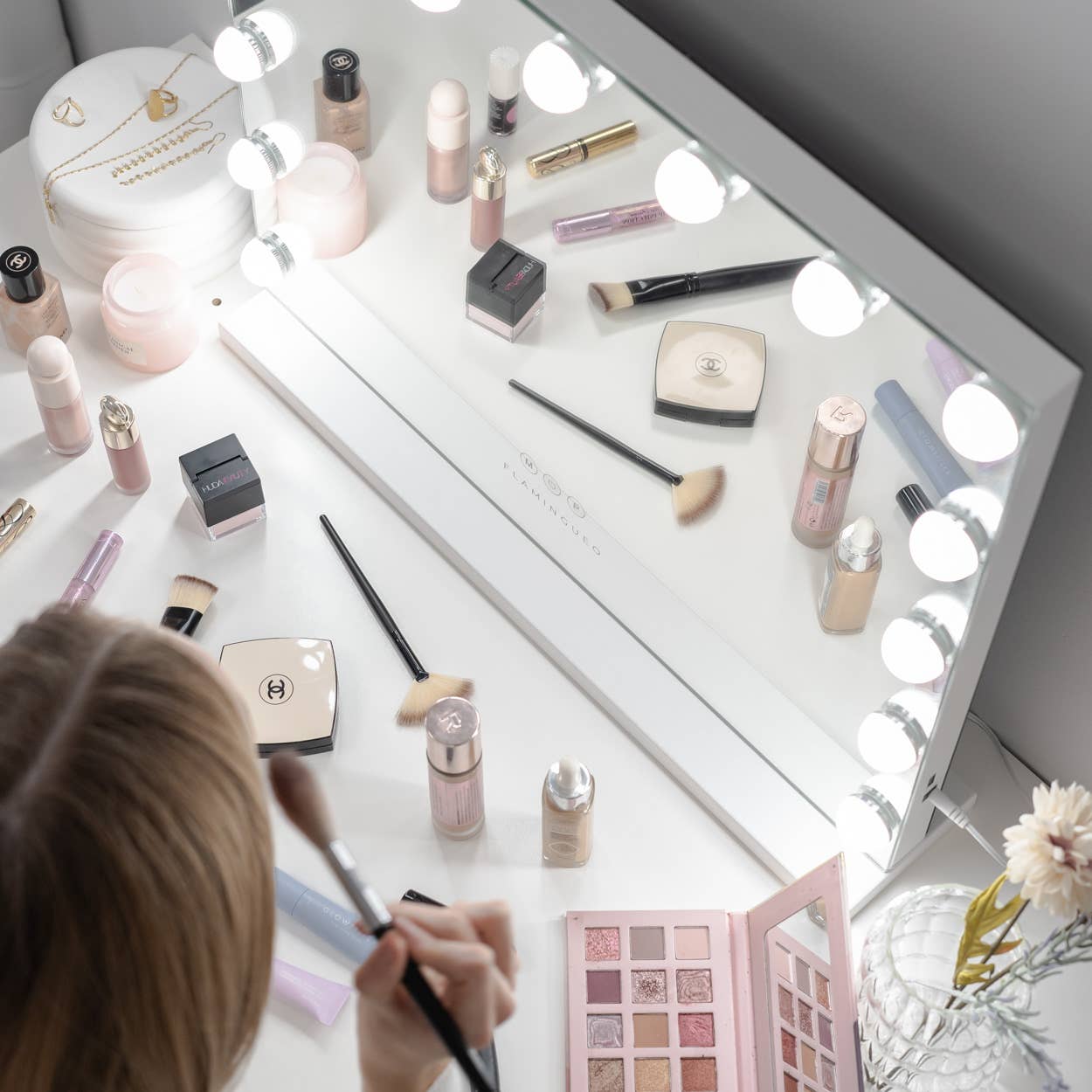 Flamingueo - Vente Miroir de courtoisie - Miroir avec 15 lampes LED Hollywood et trois modes d'éclairage4