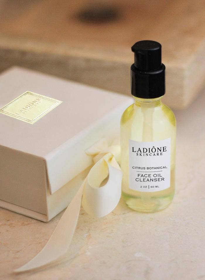 LADIÔNE SKINCARE - Wholesale Facial Cleanser - Citrus Botanical Face Oil Cleanser1