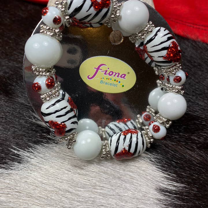 Fiona Accessories - Vente Bracelet de perles - Bracelets coeur Saint-Valentin 36 pièces avec affichage coeur rouge8