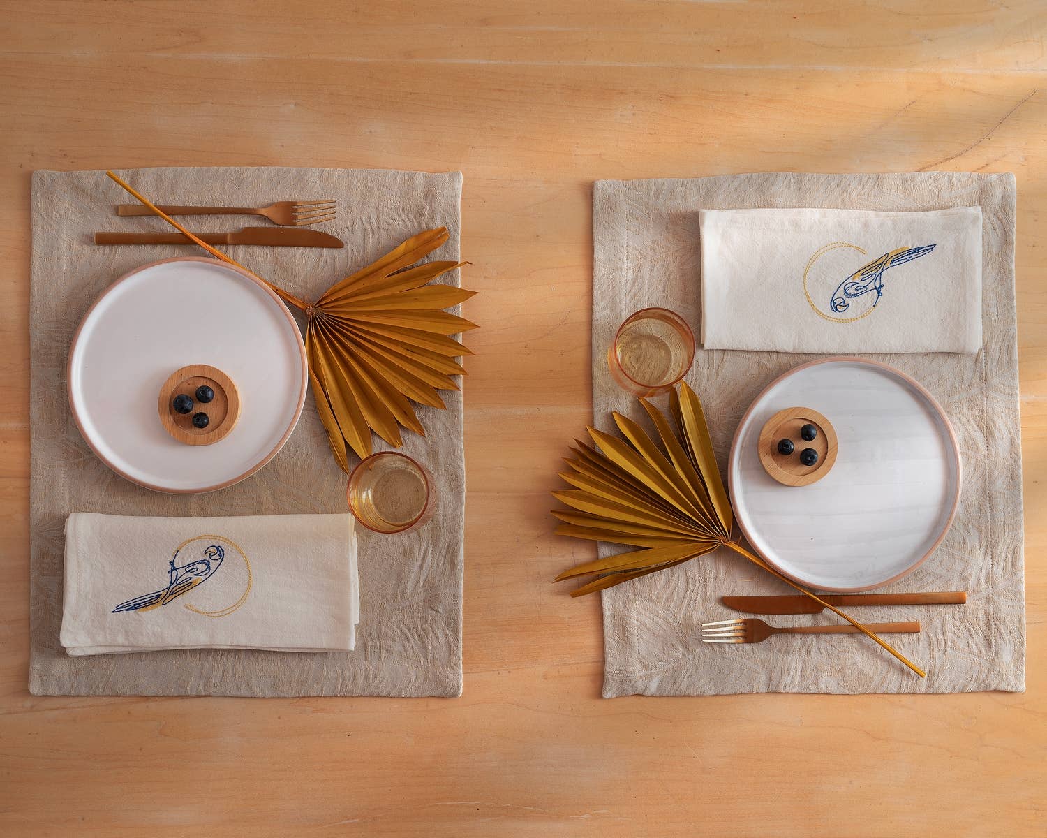 BUSATTI - Wholesale Dinner & Cloth Napkin - ITALIAN GARDEN - Set of 2 embroidered napkins13