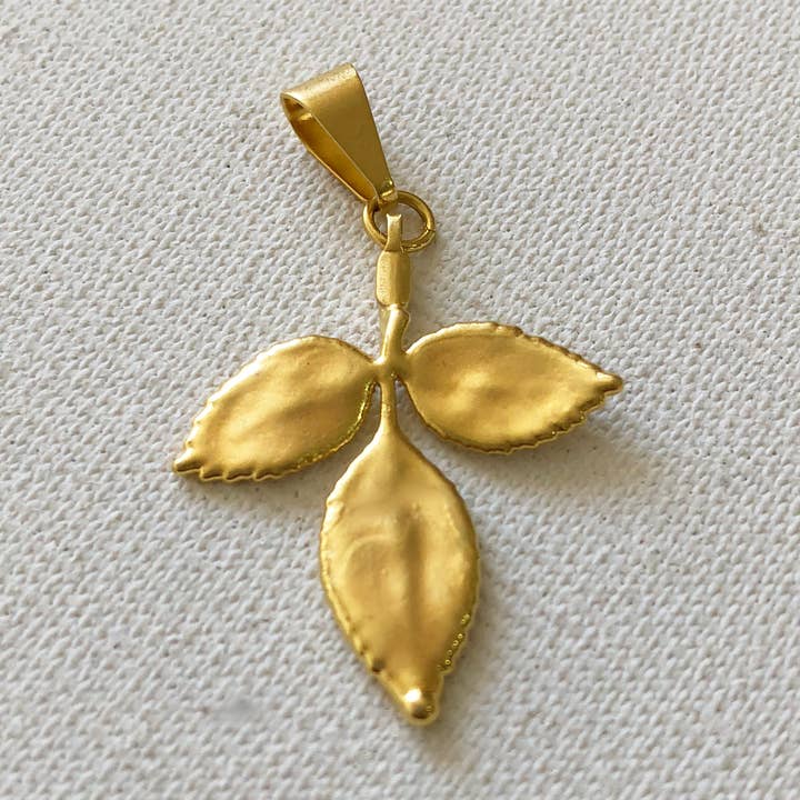 Rose Bush Branch Pendant with 3 small leaves for wholesale by Anima Brasilis