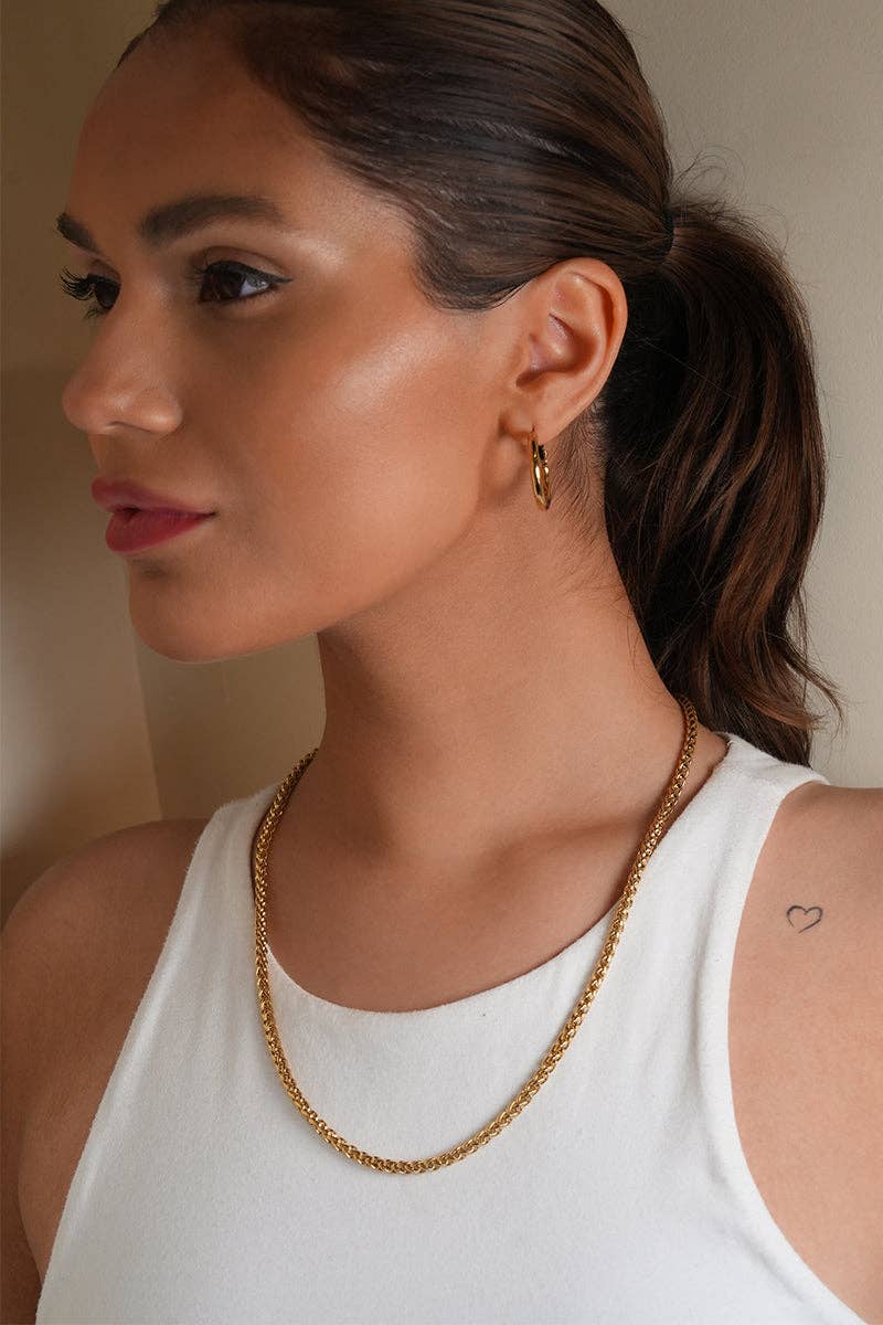 HACKNEY NINE - Vendita all'ingrosso Collane a catena e maglie - Stile ACTON: collana a catena bizantina di media larghezza in oro.3