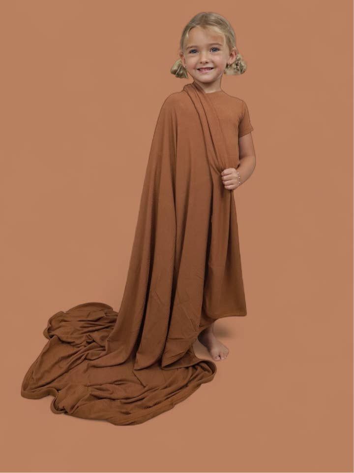 COUVERTURE RÊVE ESPRESSO pour la vente par Dream Big Little Co.