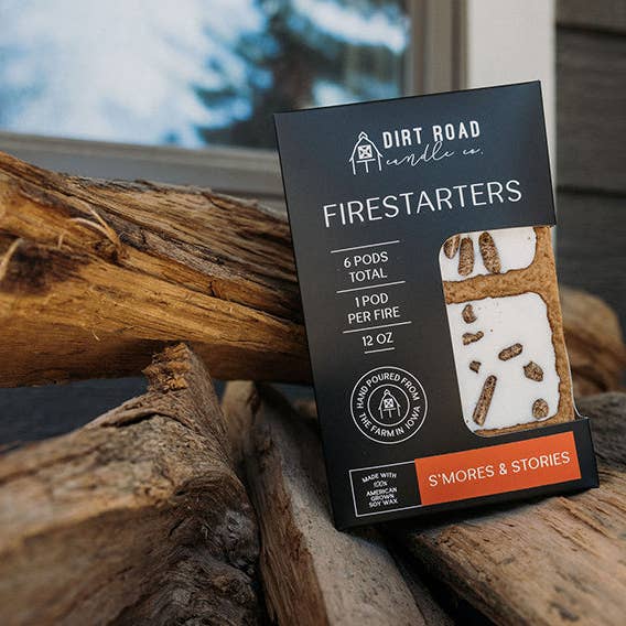 Allume-feux S’mores & Histoires pour la vente par Dirt Road Candle Co