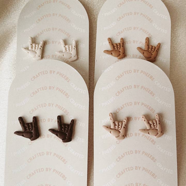 Pendientes de tuerca hipoalergénicos de acero inoxidable ILY para venta al por mayor de Crafted by Pheebs