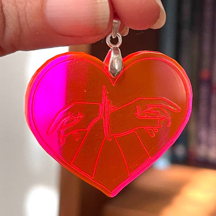 Etichetta per colletto a cuore in corda neon per la vendita all'ingrosso da parte di Restrained Grace