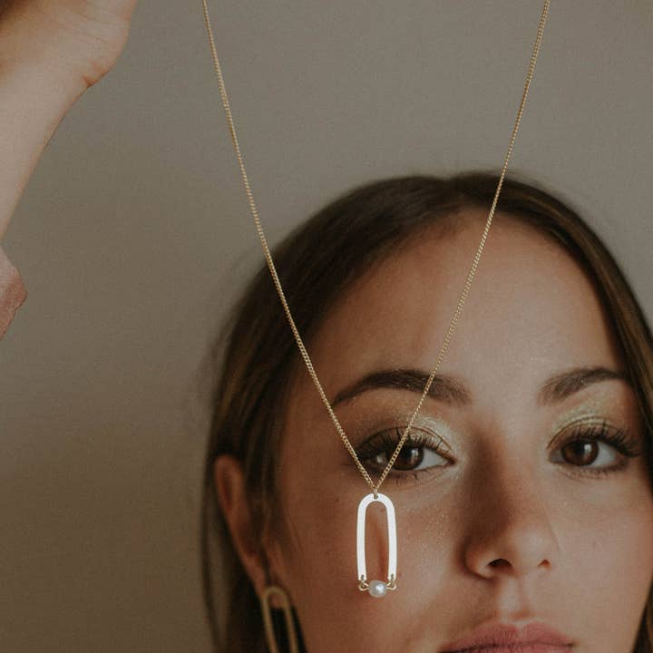 Lia B – wholesale Hänge-/berlockhalsband – Sötvattenspärlor Halsband Grain