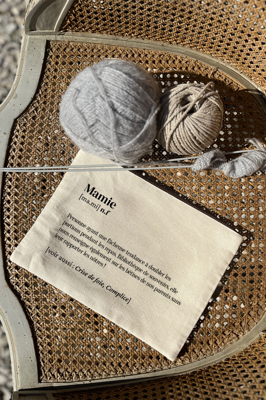 beige Stor pung med tekst 'Grandma' for engroshandel på Faire2