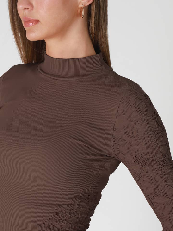 NS8241 - Pointelle-top met ronde hals voor wholesale door NIKIBIKI