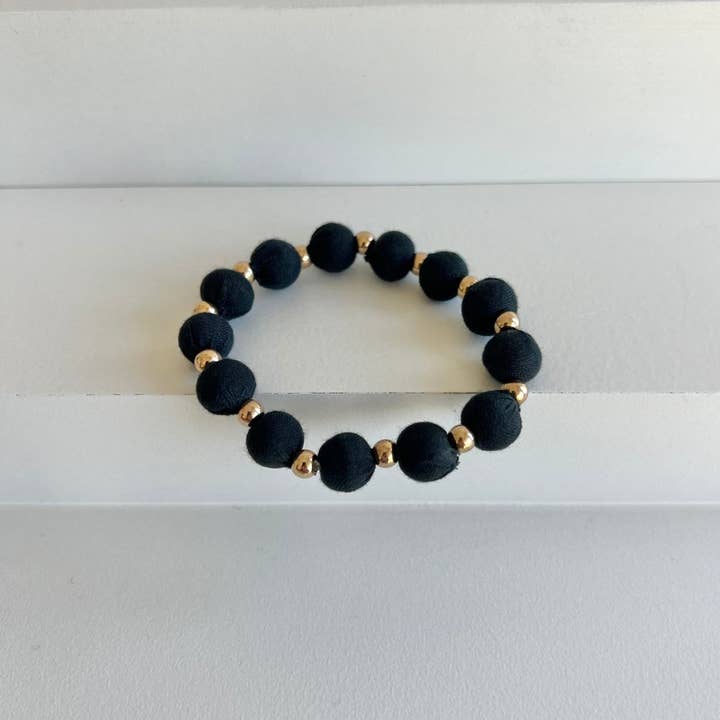 Humble Hilo – Großhandel Perlenarmband – Humble Hilo Sari Schmuck, Textilperlen- und Metallperlenarmband58