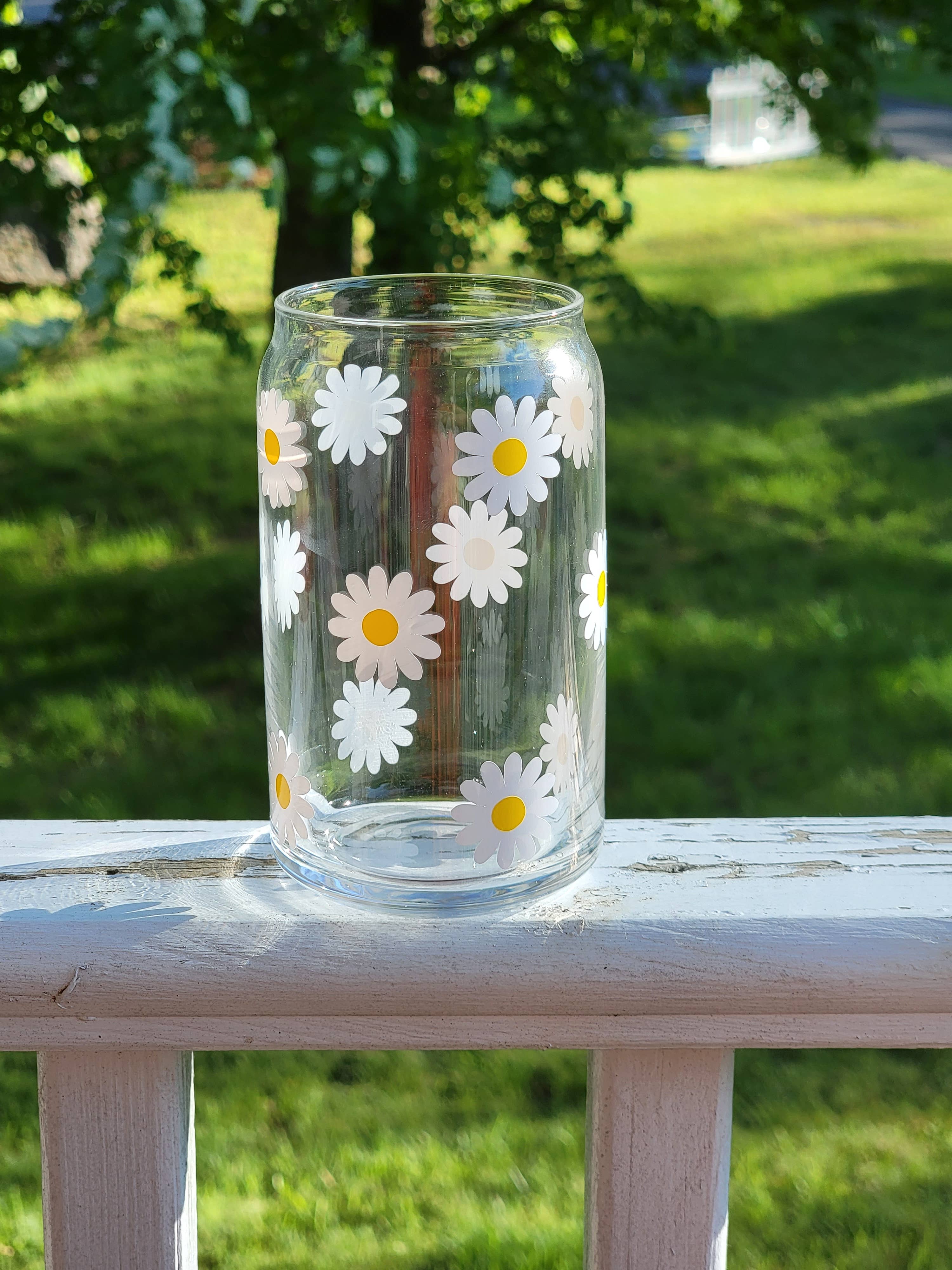 Vulpine Vinyls - Wholesale Drinking Glass/Cup - Daisy Glass Cup 16 or 20oz2