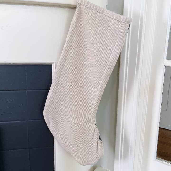 NOEL by Alma Home - Wholesale Kerstkous - Handgemaakte blauw-wit geruite retro kerstsok3