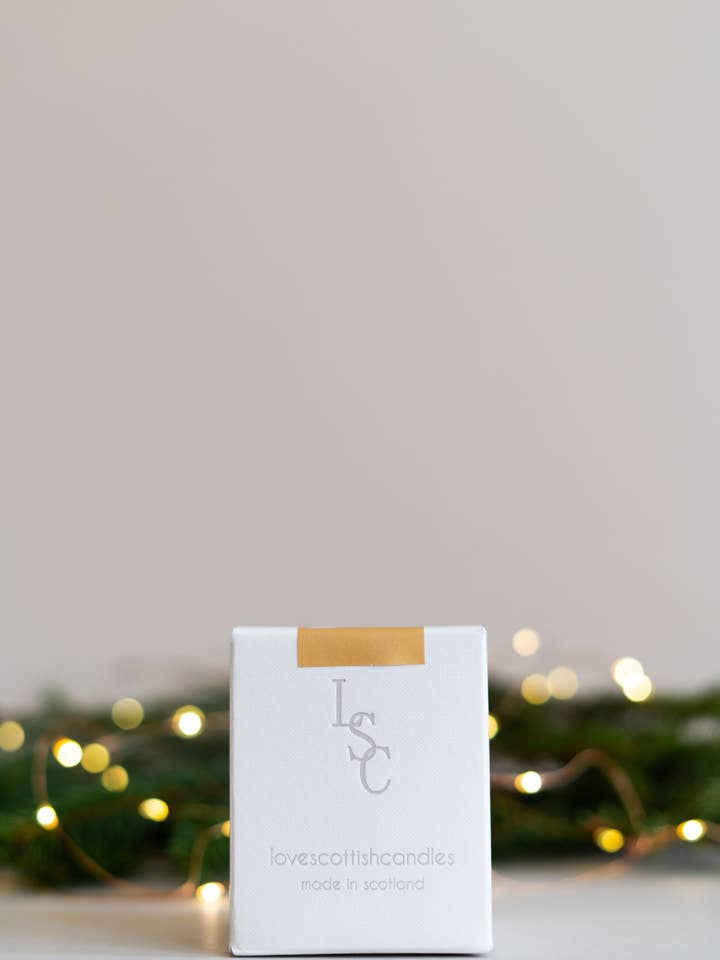 Vela perfumada de cera natural de árbol de Navidad para venta al por mayor de Love Scottish