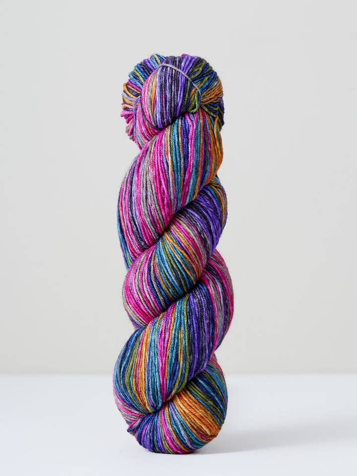 Uneek Fingering | 3022 pour la vente par Urth Yarns