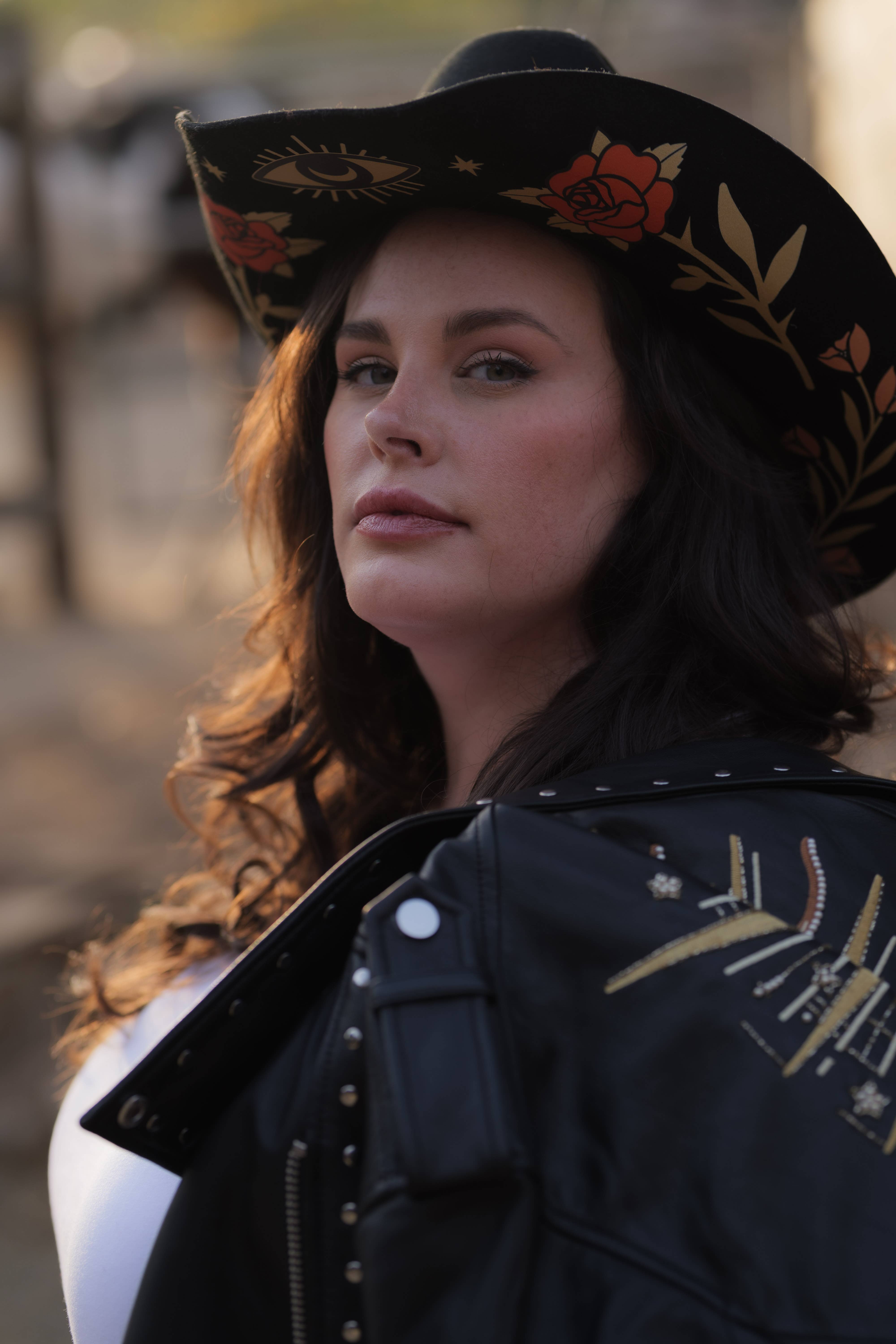 Wild as Heck - Vente Chapeau de cowboy – femme - Le chapeau Daphna Western (cowboy, chapeau en laine, vêtements western)3