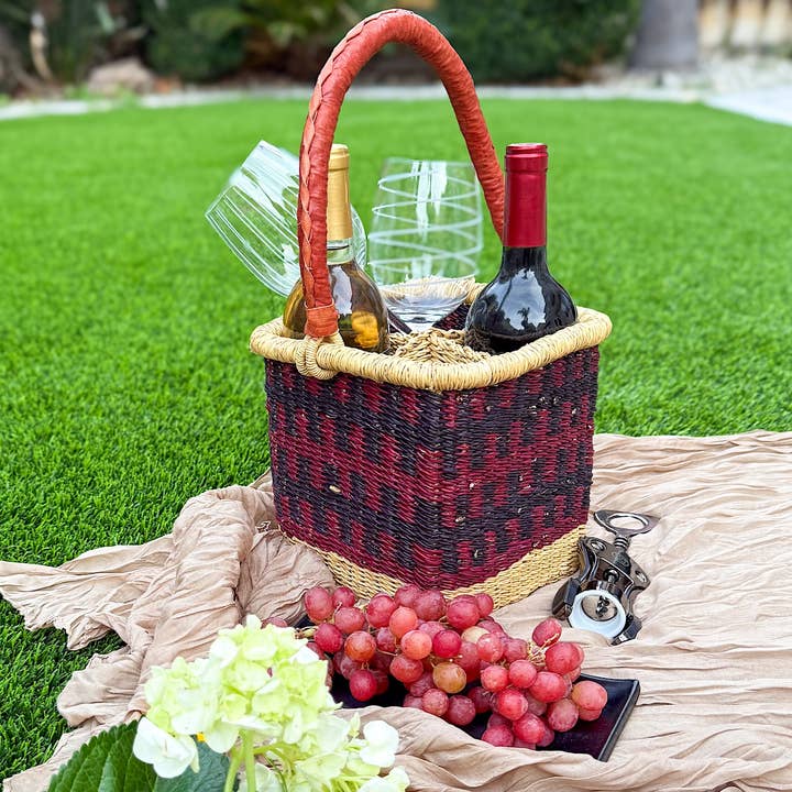 Rustic Wine Caddy for wholesale by Ti-a Woven Goods