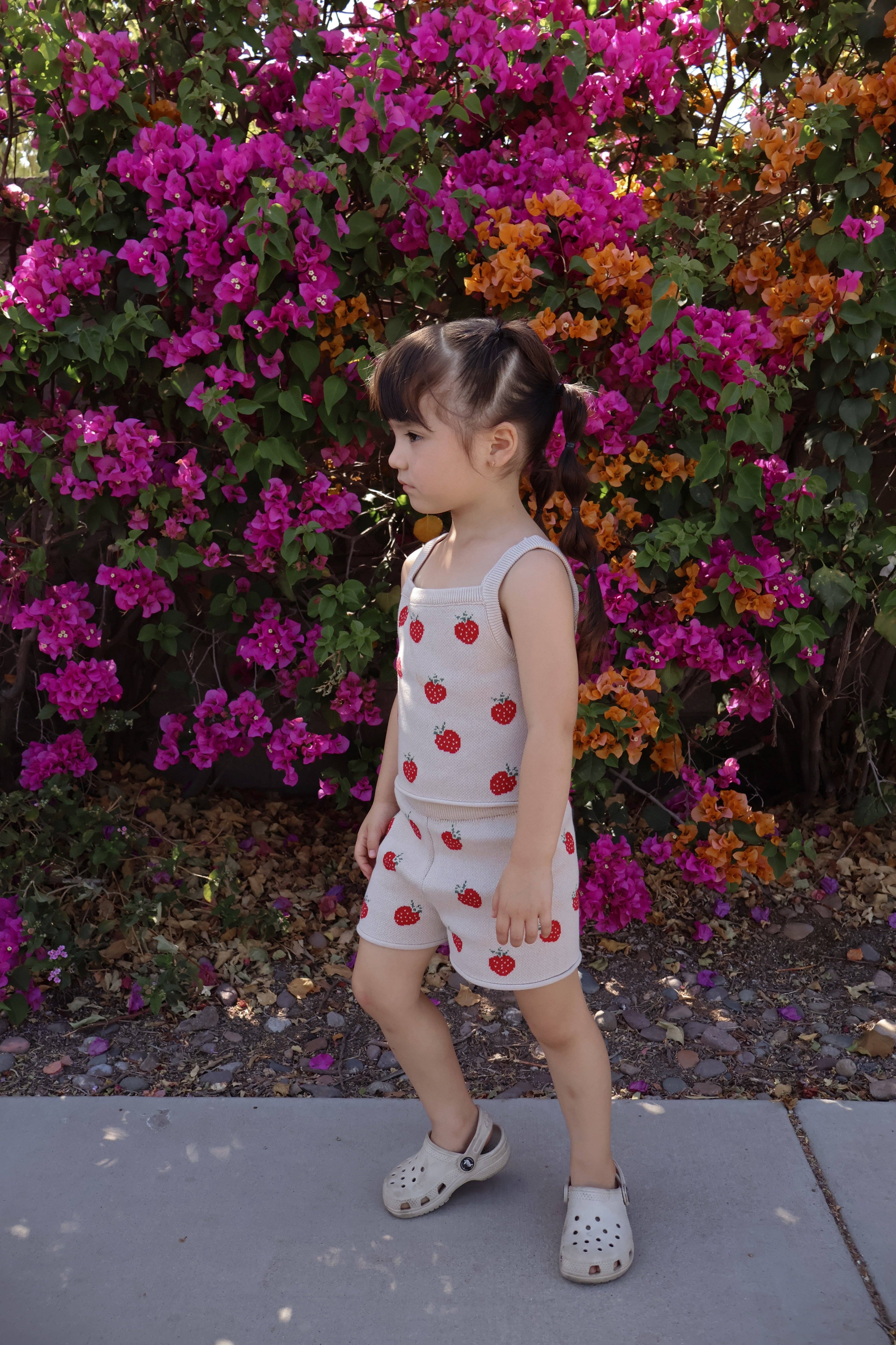 Axel & Rose - Vente Ensemble haut et short – enfant - Ensemble deux pièces en maille printanière à motif fraise3