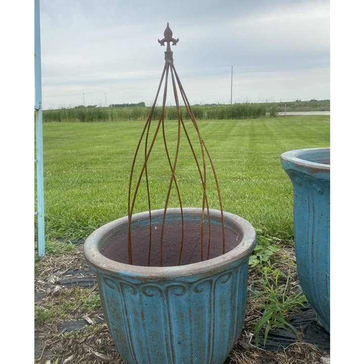 Garden Iron And More - Wholesale Outdoor Ornament/Decor - Wrought Iron Swirl with Finial Topiaries Set of 5