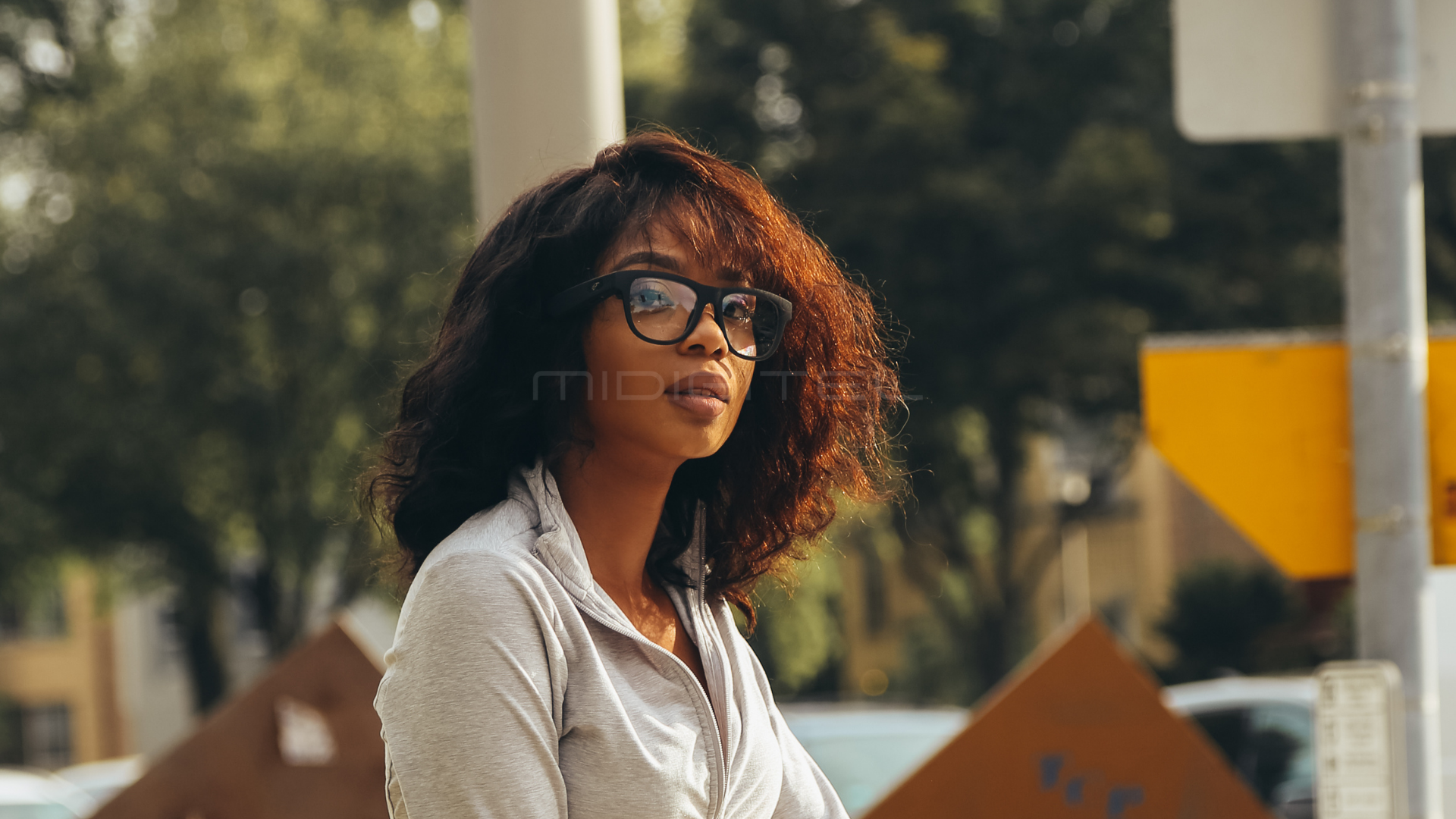 MiDIGITEL - Wholesale Eyeglasses – Women's - M1 BLUETOOTH SMART GLASSES1