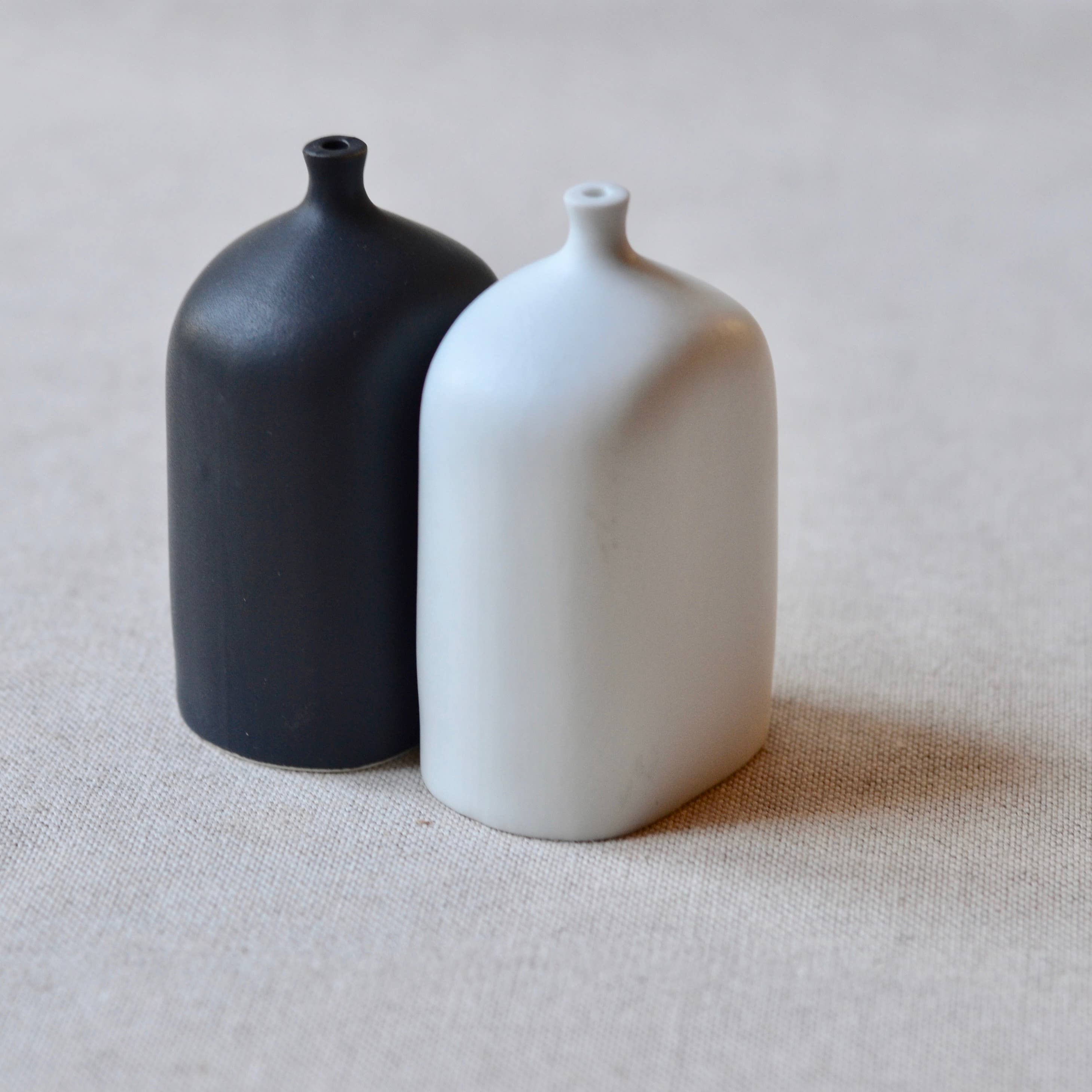 Maia Ming Designs - Wholesale Salt & Pepper Shaker Set - VIALS B/W salt and pepper shakers4