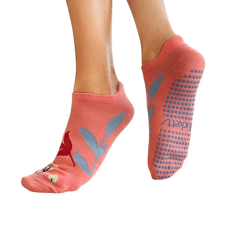 Chaussettes de Pilates Tucketts Tab Tangled Heart Strings - Antidérapantes, Bout Fermé, Barre & Yoga - Femme pour la vente par Tucketts