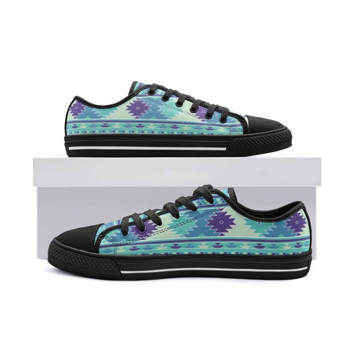 Oh Pote - Venta al por mayor Zapatillas urbanas - Unisex - Zapatos batik azules y morados - Zapatos unisex de lona con parte superior baja5