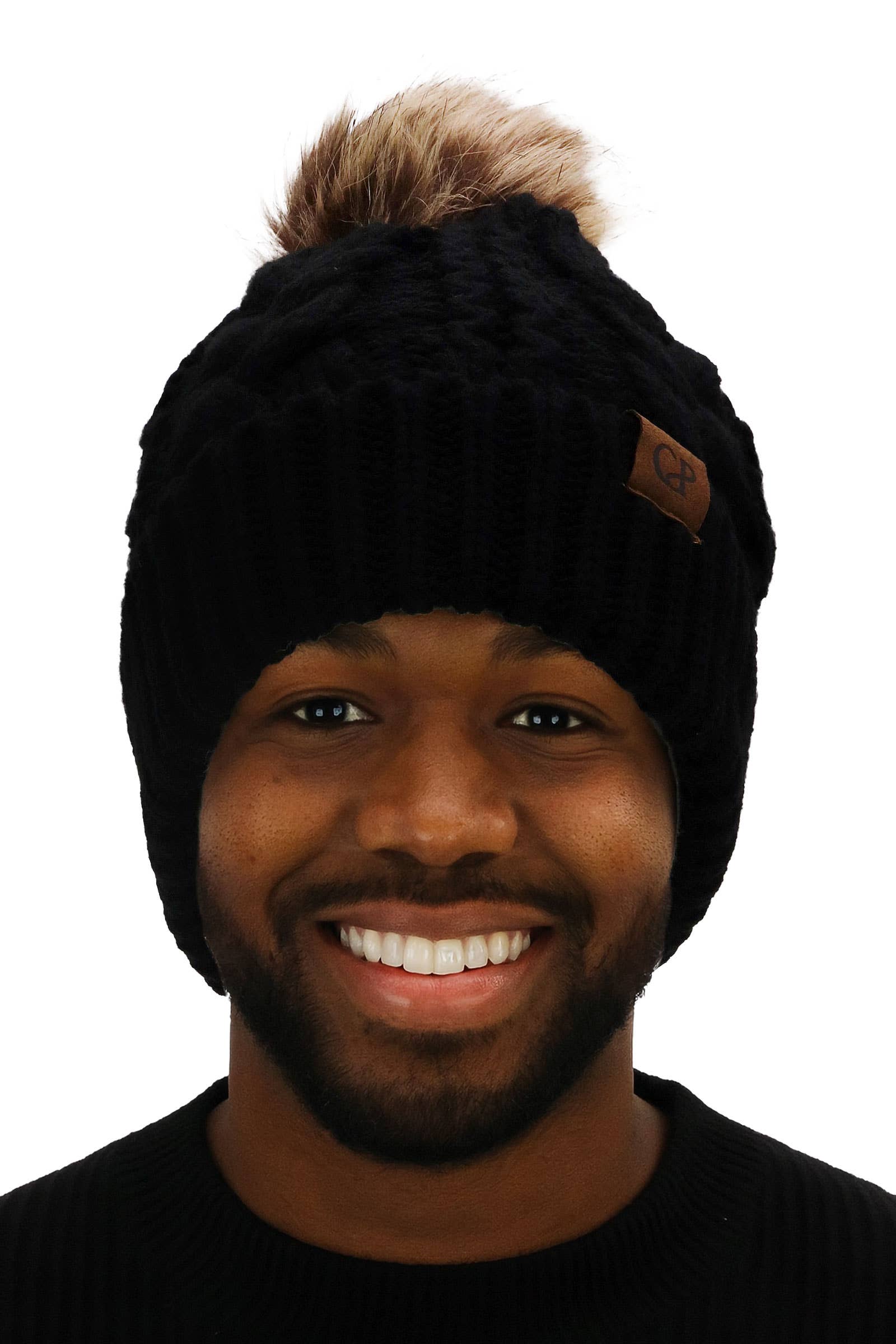 SORTIERT Spiralkabel Gestrickte Zottelige Kunstpelz-Bommelmütze für den Großhandel auf Faire1