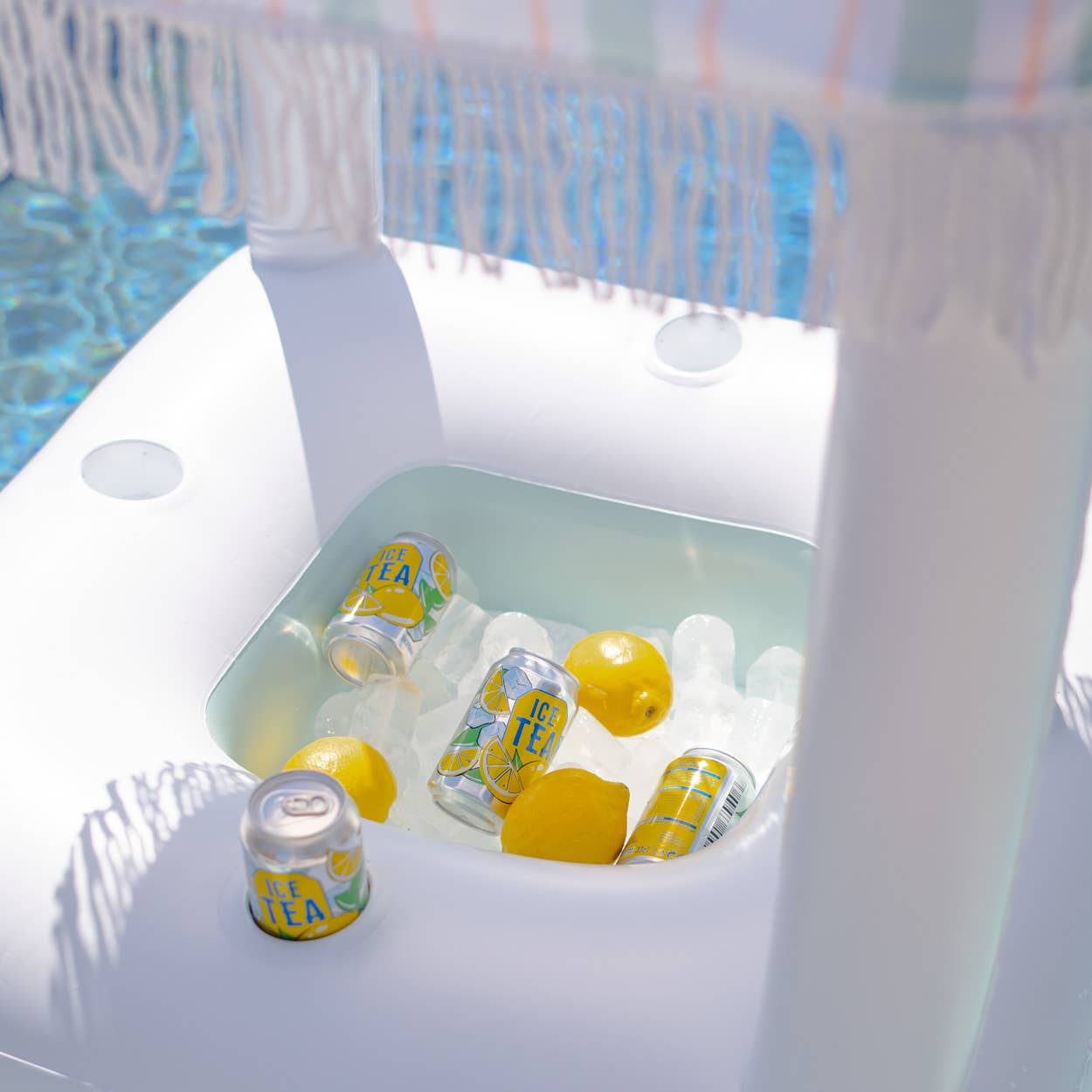 Flamingueo - Venta al por mayor Hinchables - Turquoise mini-bar fridge with canopy and cup holder3