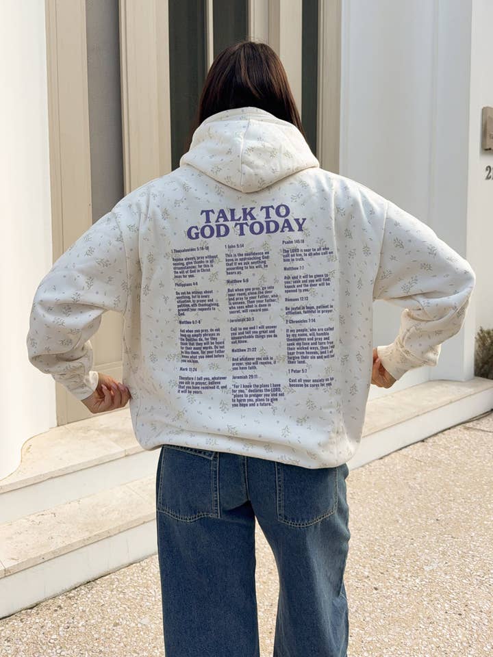Parlez à Dieu Allover Sweat à Capuche Unisexe Fleur Sauvage pour la vente par Elevated Faith
