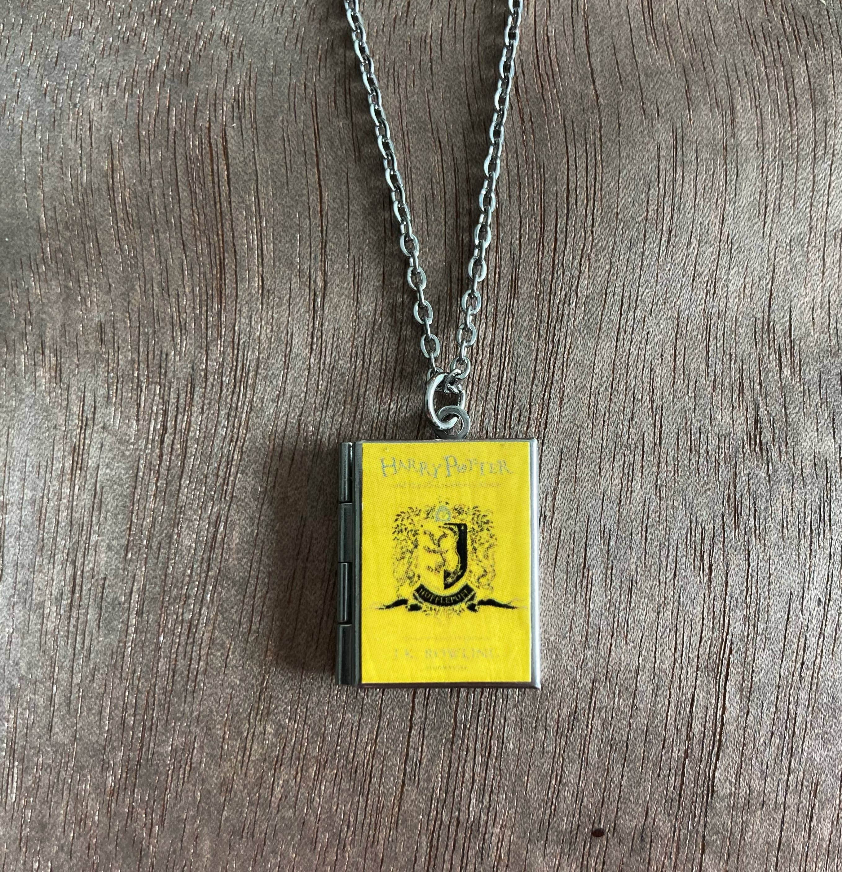 Marshall and Rose - Wholesale Locket Necklace - Book Locket Harry Potter - House Hufflepuff5