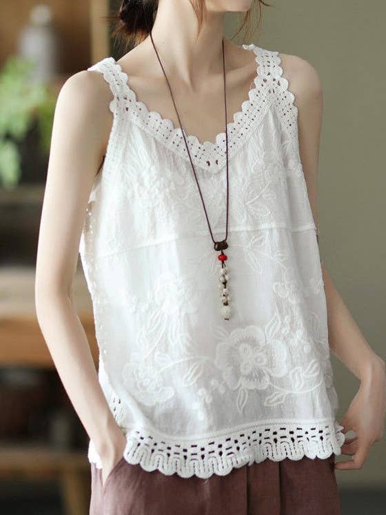 Rosa Clothing - Wholesale Tank Top - Women's - V-Neck Ethnic-Style Pattern Lace Camisole