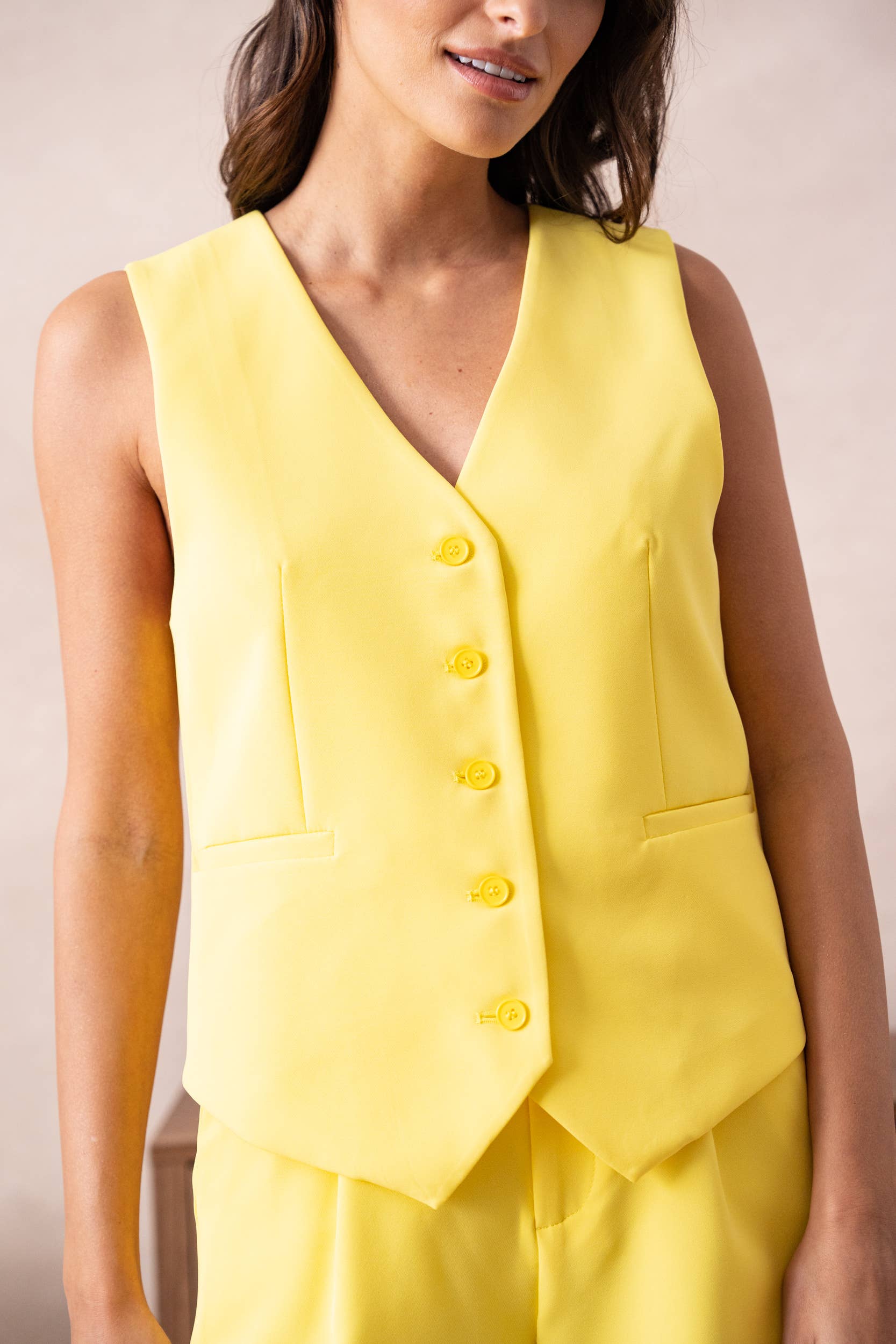 Attentif Paris - Wholesale Suit Vest - Women's - [Timeless] Solid Sleeveless Tailored Vest51