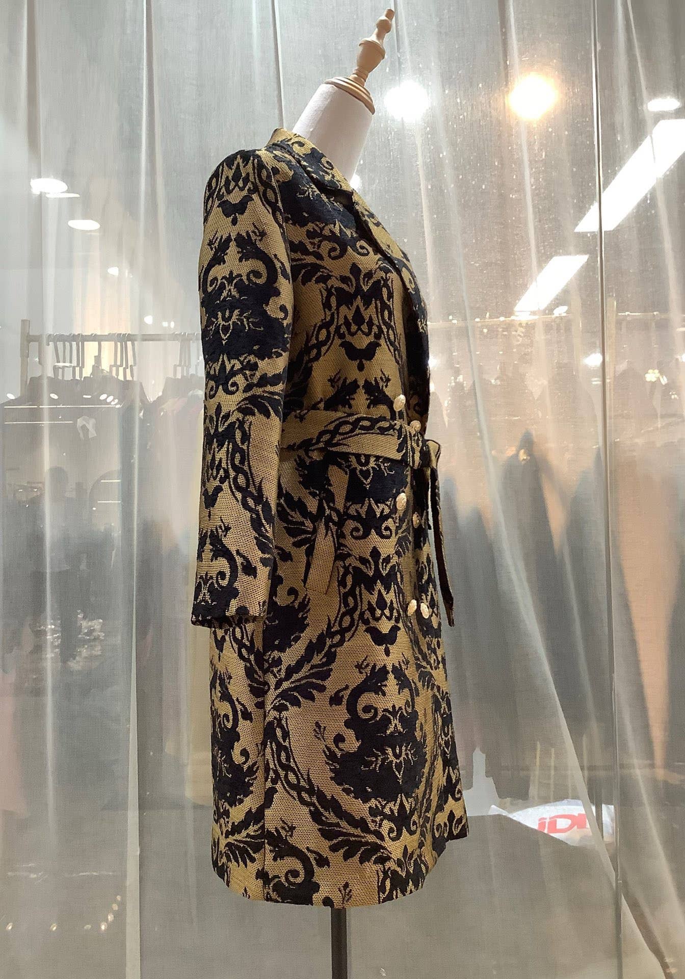 Kleur als afbeeldingen CT101Y Gebloemde Geborduurde Windjack met Riem voor Dames voor groothandel op Faire1