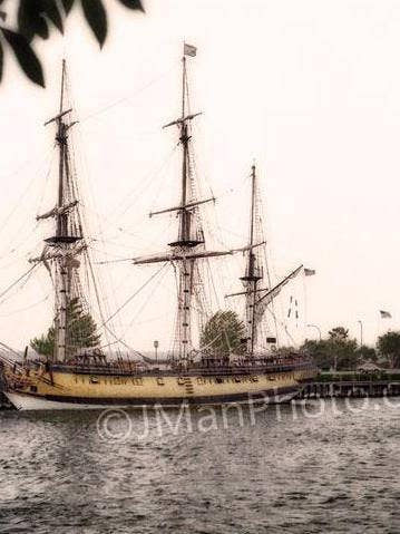 Nave alta HMS Rose per la vendita all'ingrosso da parte di J Man Photo