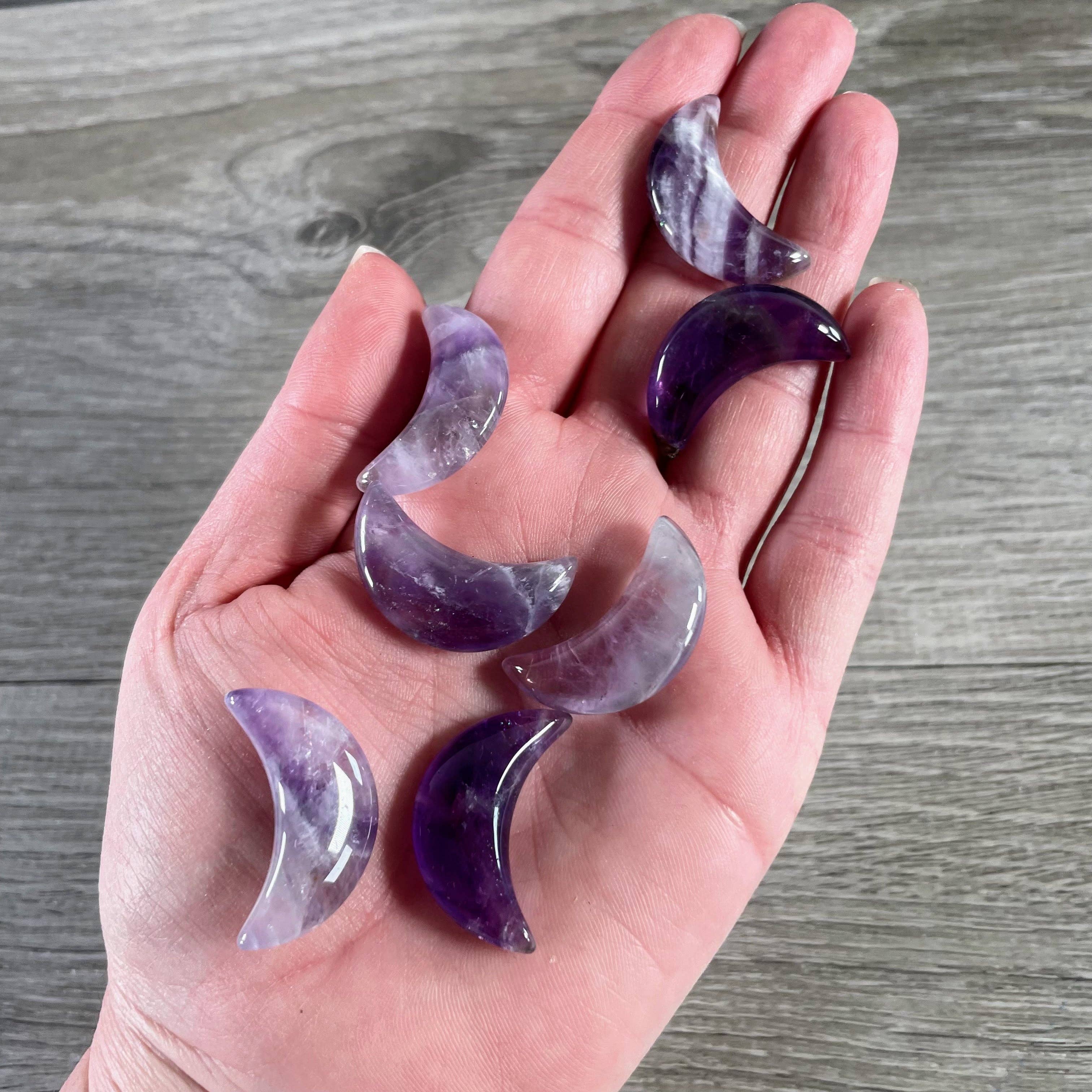 Keystone Crystals - Wholesale Spiritual Stone/Crystal - Assorted Gemstone Moons   – 1 Inch Crescent Moon Carvings22