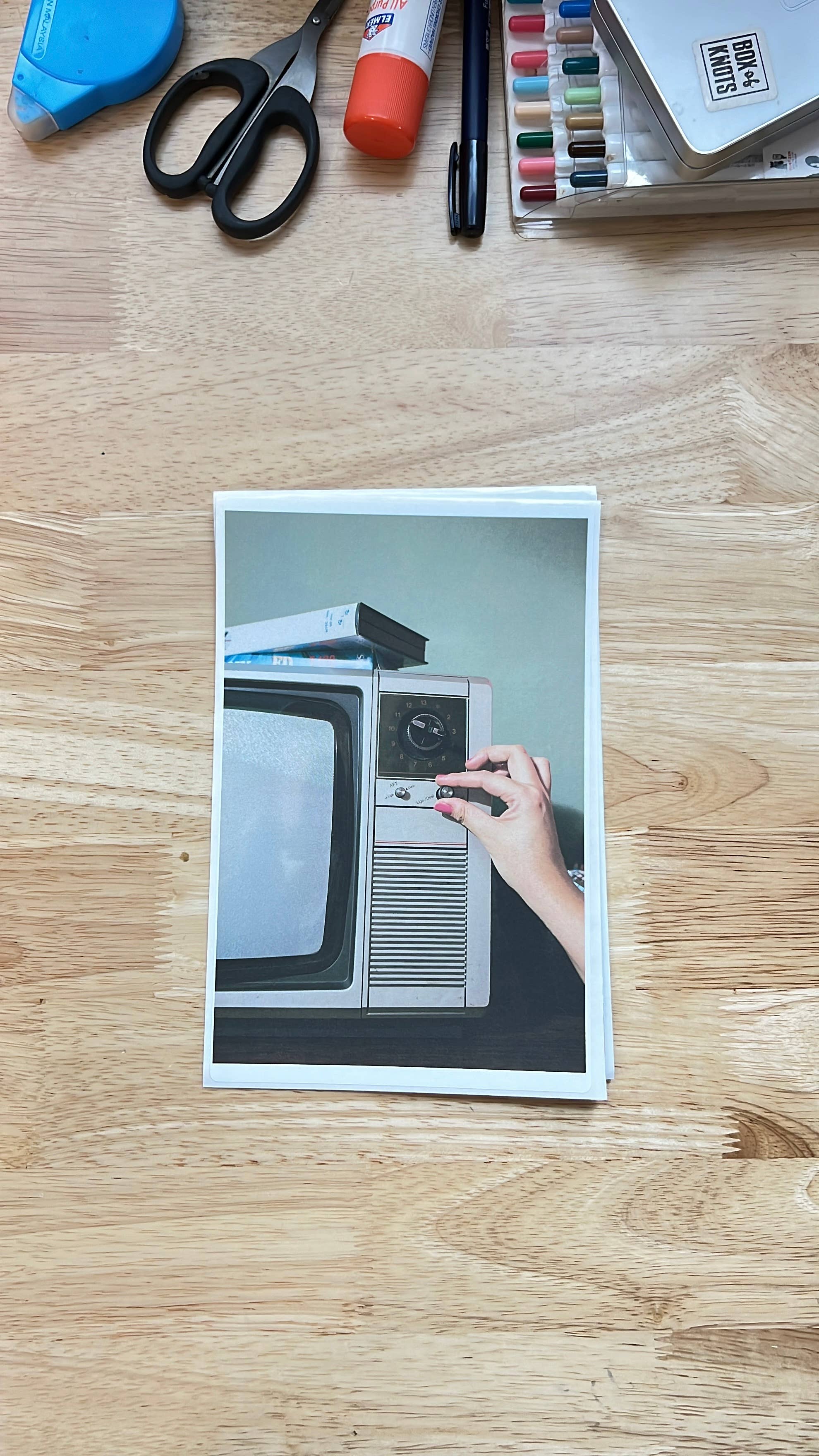 BOX OF KNOTS - Wholesale DIY Craft Kit - THE VINTAGE MAGAZINE COLLECTION | JOURNAL KIT13