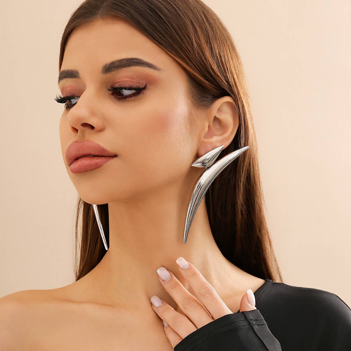 ACCITY - Wholesale Dangle Earrings - SIMPLE DESIGN POINTED EARRINGS_CWAJE115011