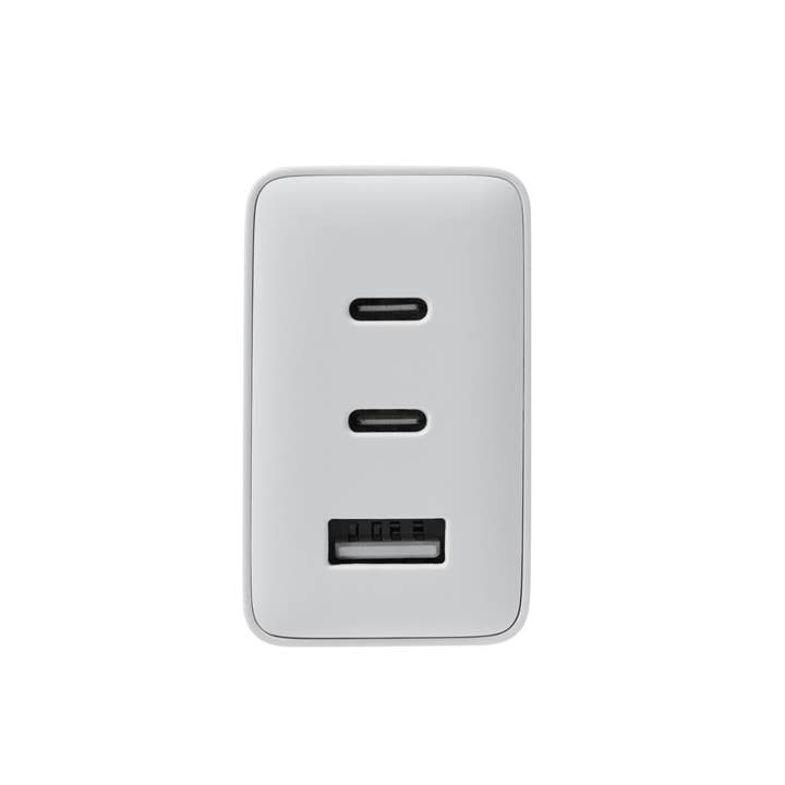 iStore - Wholesale Portable Charger - 65W Multi-Port USB Compact Charger2