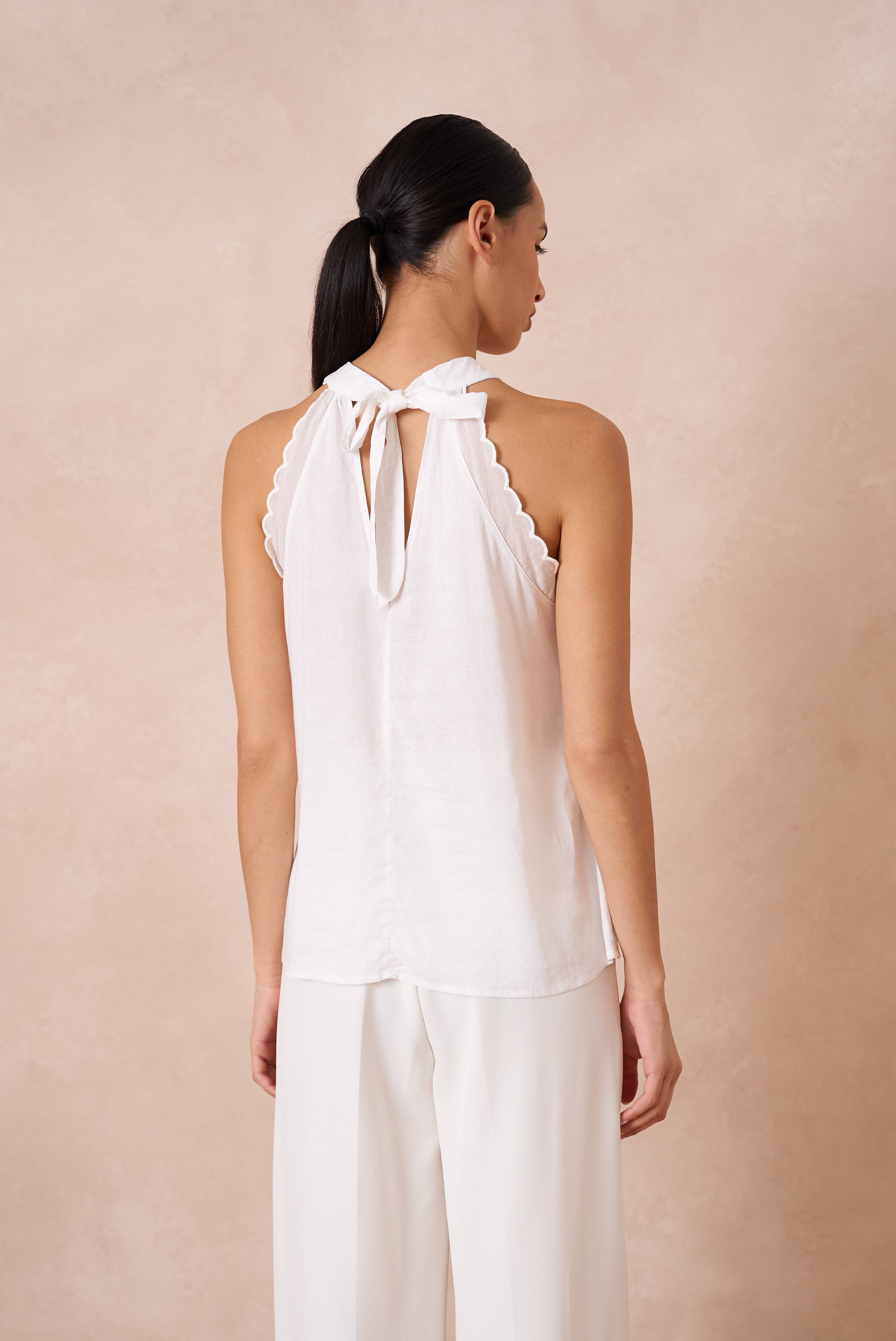 Attentif Paris - Wholesale Blouse - Women's - Top with bow neckline containing linen1