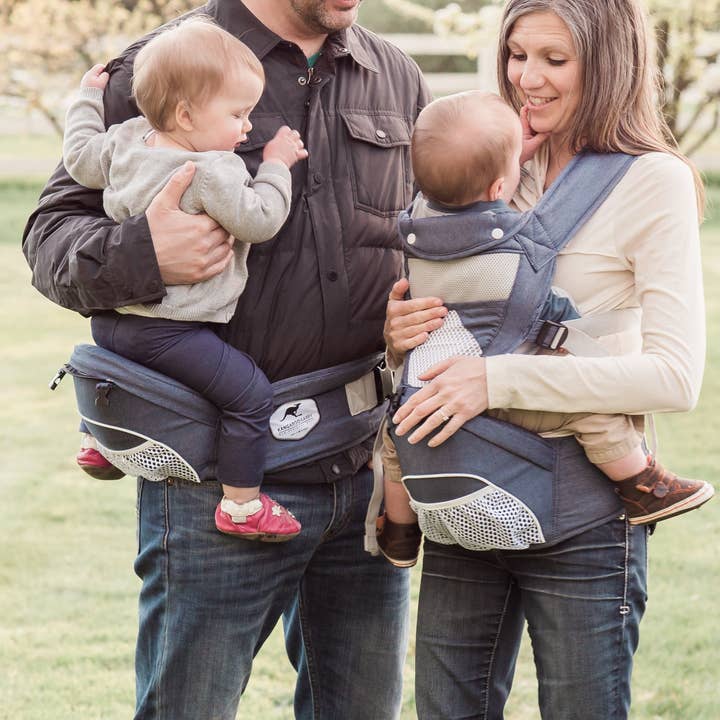 Porte-bébé et tout-petit Little Hopper pour la vente par WeWilDy