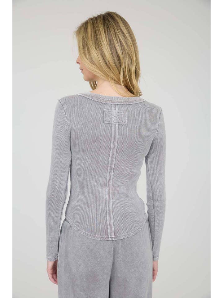 J.O.A - Wholesale Gebreide top - Dames - GEWASSEN LANGE MOUWEN GERIBBELDE HENLEY BREISEL TOP8