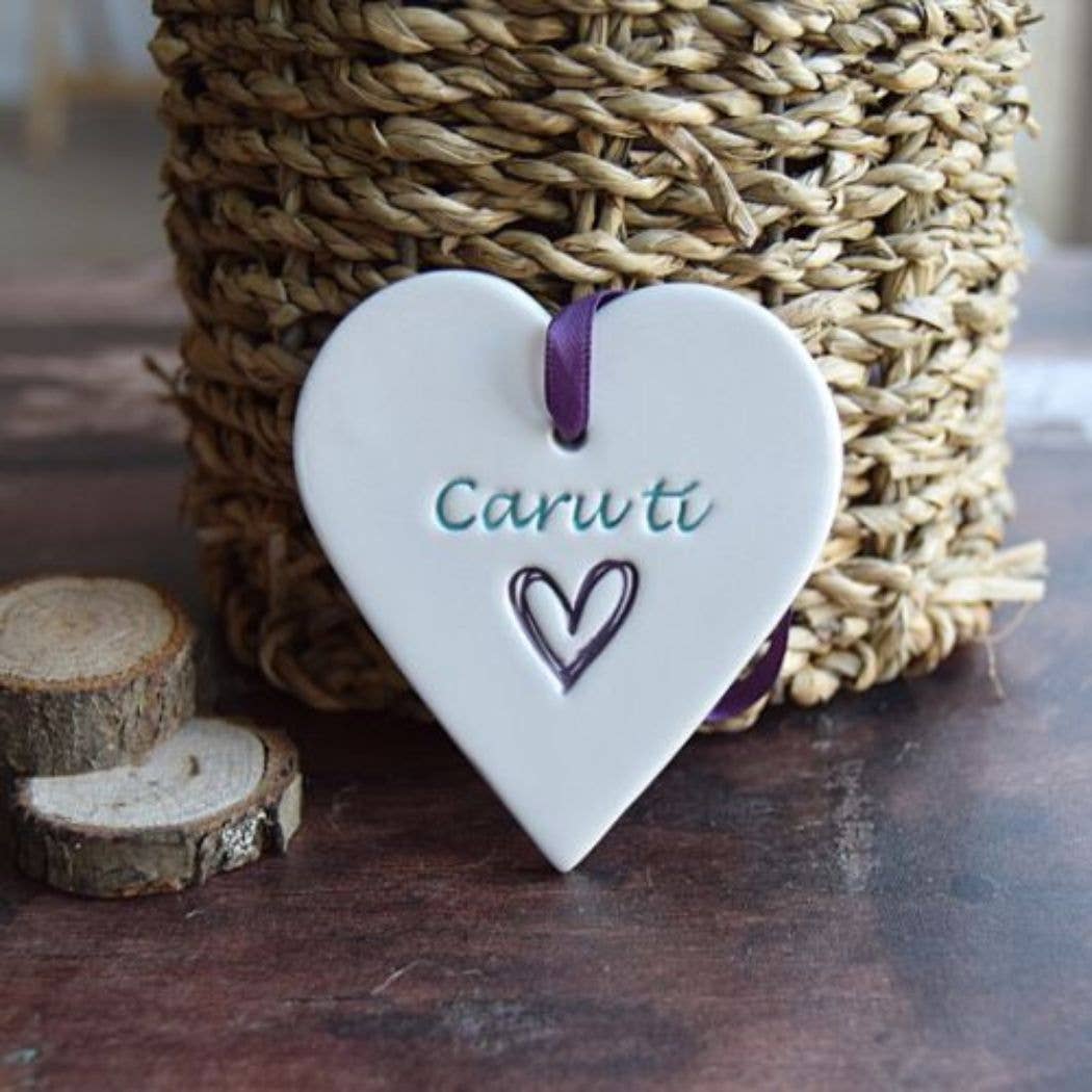 Broadlands Pottery – wholesale Ornament – Welsh - Caru ti - Handmade ceramic heart 1