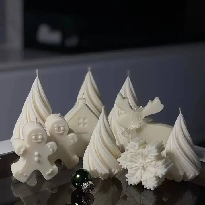 IrinisCandles - Wholesale Novelty Candle - Christmas tree1