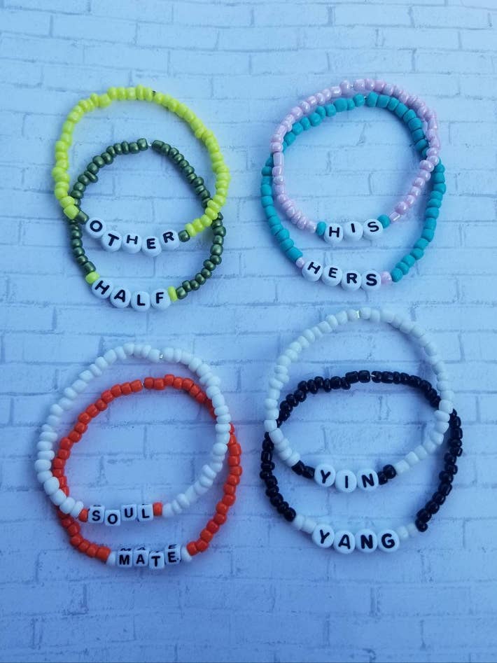Confezioni di bracciali per coppie abbinati, pacchetti di braccialetti per la vendita all'ingrosso da parte di Sapphire Creations