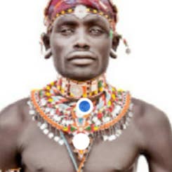 Homem Samburu por Mario Gerth por atacado de FS Home Collections