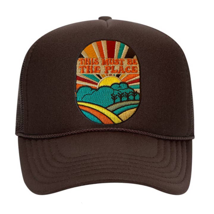 Casquette Trucker Snapback Unisexe "This Must Be The Place" pour la vente par Spruce Seed