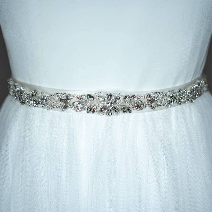 La Millie pour la vente par Brides and Belts